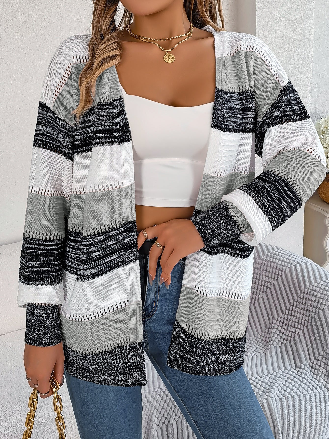 Cardigan à Manches Lanterne et Rayures Contrastées – Tissu Luxe