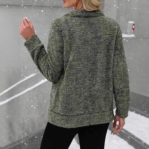 Veste Chaude en Peluche à Manches Longues – Douceur, Confort et Élégance d’Hiver